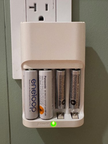 Sanyo eneloop mqn05u slot - sanyo, nc-mqn05u